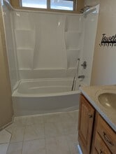3734 Hickory Ct in Rosamond, CA - Building Photo - Building Photo