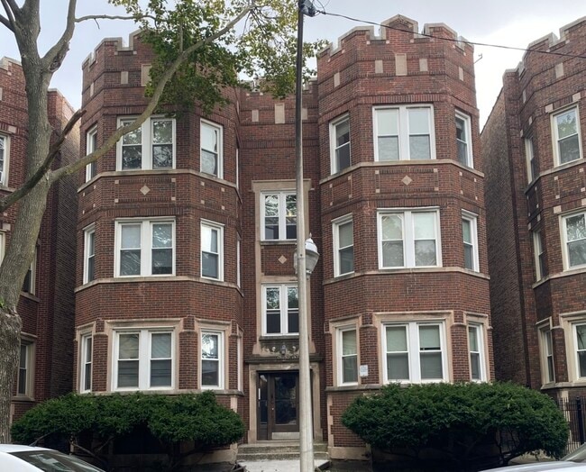 property at 8035 S Maryland Ave