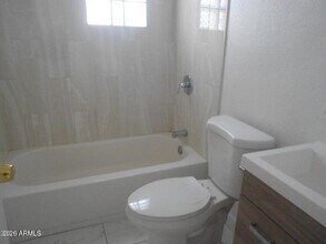 1623 E Pinchot Ave in Phoenix, AZ - Building Photo - Building Photo