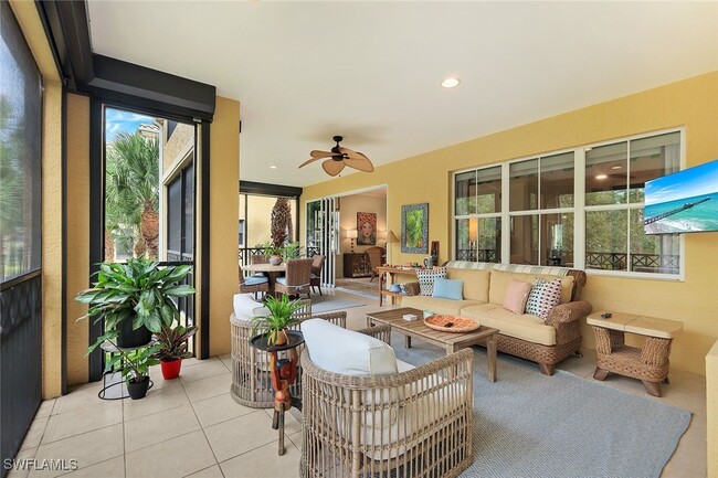 property at 2855 Tiburon Blvd E