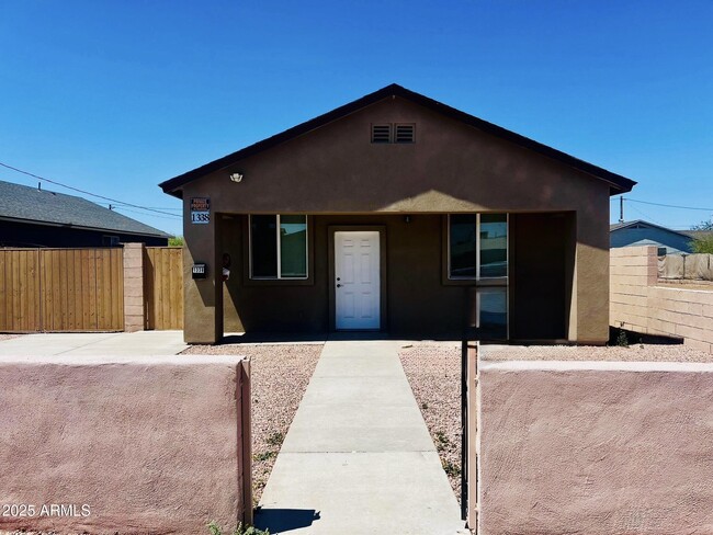 property at 1338 W Papago St