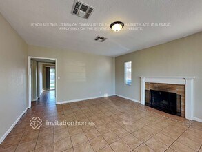 259 E Marilyn Ave in Mesa, AZ - Foto de edificio - Building Photo