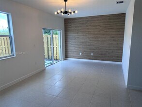 2671 SE 10th St in Homestead, FL - Building Photo - Building Photo