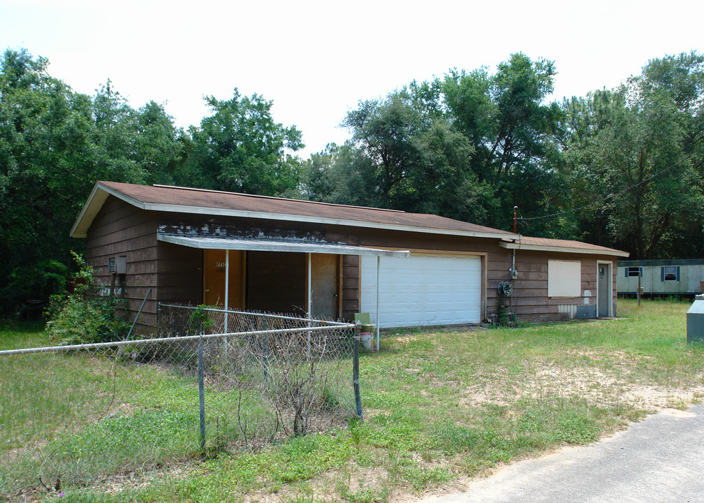 4382 Trailer Park Ct in Milton, FL - Building Photo