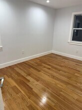 120-60 200th St in Queens, NY - Building Photo - Building Photo