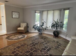 30 Michael Rd in Syosset, NY - Building Photo - Building Photo