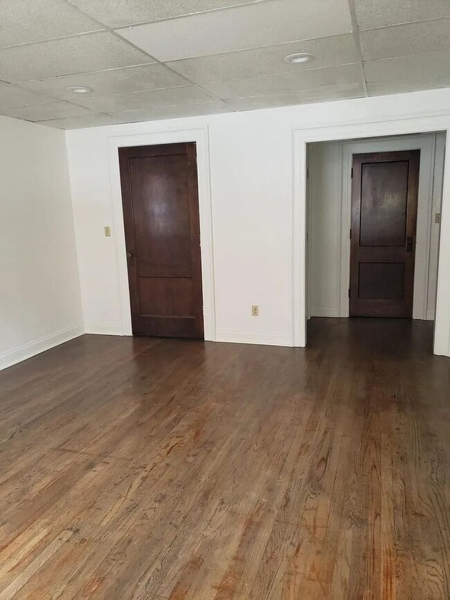 property at 107 N Main St