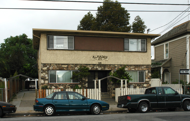 Almaden Apartments in San Jose, CA - Building Photo - Building Photo