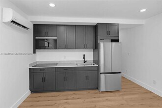 419 78th St in Miami Beach, FL - Building Photo - Building Photo