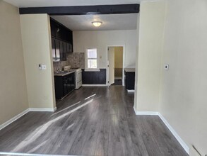 1009 N Webster St in Saginaw, MI - Foto de edificio - Building Photo