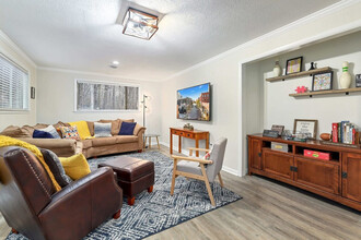 1232 S Dinsmore Trail in Fayetteville, AR - Building Photo - Building Photo