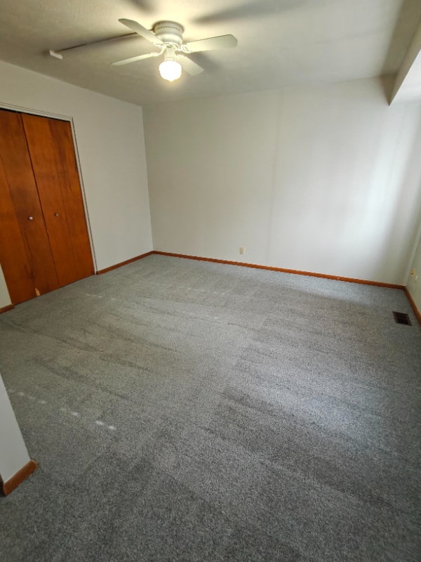 377 Pershing Ave NE in North Canton, OH - Building Photo - Building Photo