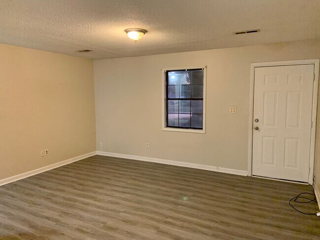 16942 Carter Cir in Athens, AL - Building Photo - Building Photo