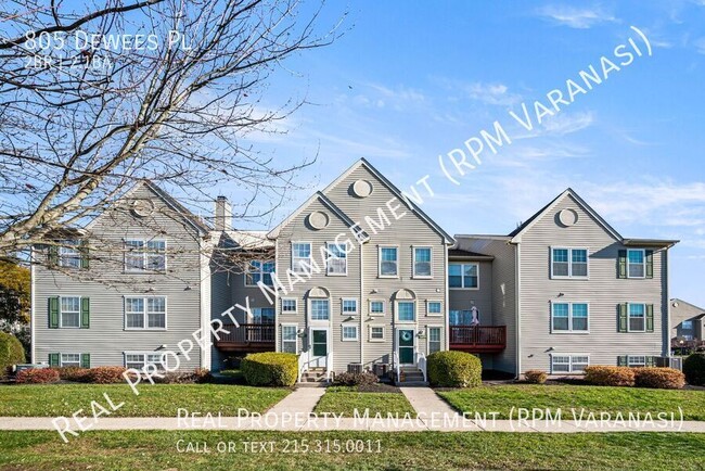 property at 805 Dewees Pl