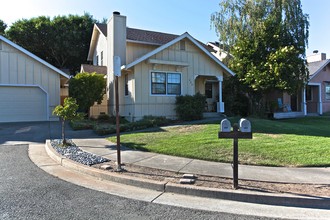 400-404 K St in Petaluma, CA - Building Photo - Building Photo