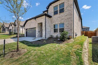 421 Stagg St in McKinney, TX - Building Photo - Building Photo