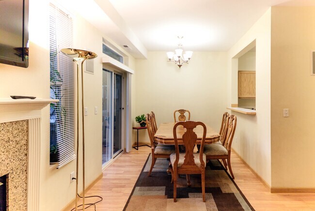 5107 176th St SW #B in Lynnwood, WA - Building Photo - Building Photo