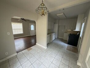 822 N Delaware Pl in Tulsa, OK - Building Photo - Building Photo