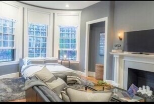 335 Beacon St, Unit 3 in Boston, MA - Building Photo