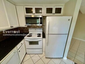 1050 Piedmont Ave NE in Atlanta, GA - Building Photo - Building Photo