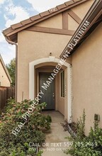 3786 Richmond Ave in Clovis, CA - Building Photo - Building Photo