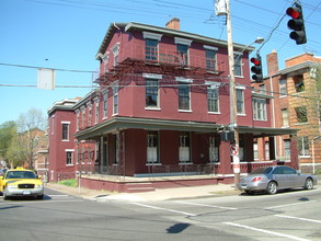 Lindsey House in Covington, KY - Building Photo - Building Photo