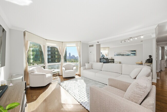 195 N Harbor Dr in Chicago, IL - Building Photo - Building Photo