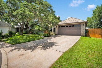 2607 Knights Walk in San Antonio, TX - Building Photo - Building Photo