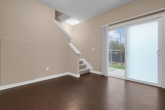 5527 Albany Terrace Way in Westerville, OH - Building Photo - Building Photo