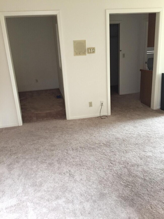 739 Taft Ave, Unit Studio photo'