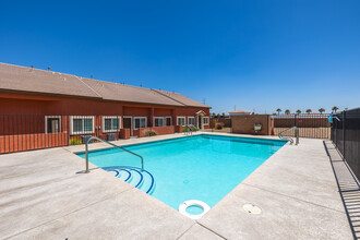 The Springs Townhomes in Las Vegas, NV - Building Photo - Building Photo