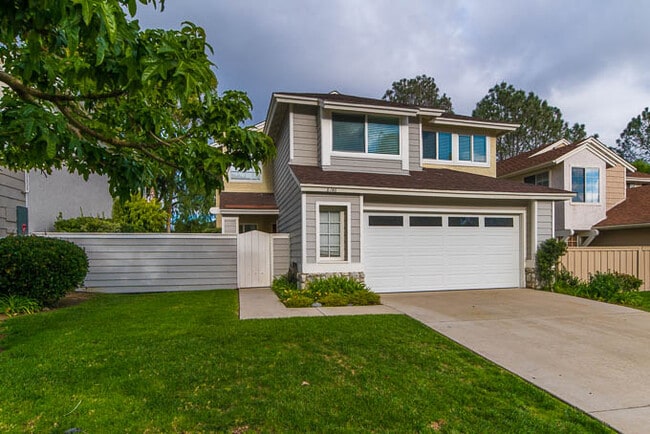 6746 Xana Way