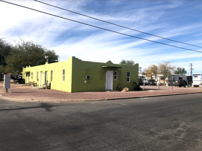 99 E Palmdale St in Tucson, AZ - Foto de edificio - Building Photo