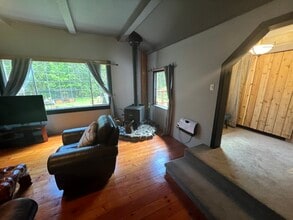 13740 Long Lake Rd in Ladysmith, BC - Building Photo - Building Photo