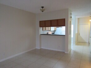 5179 Palmbrooke Cir in West Palm Beach, FL - Building Photo - Building Photo