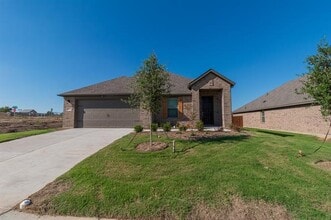 1041 Verde Vly Ln in Crowley, TX - Building Photo - Building Photo