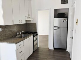 1555 Pennsylvania Ave in Miami Beach, FL - Building Photo