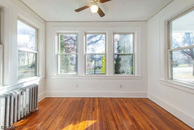 51 Riggs Pl, Unit 1 in South Orange, NJ - Building Photo - Building Photo