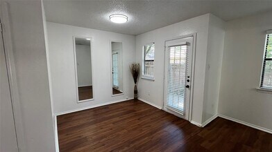 9615 Dalewood Dr in Austin, TX - Building Photo - Building Photo