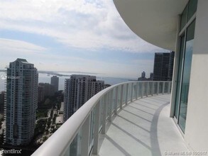 300 Biscayne Blvd in Miami, FL - Building Photo - Building Photo