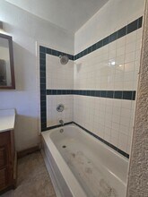 105 E Drummond St in Shawnee, OK - Building Photo - Building Photo