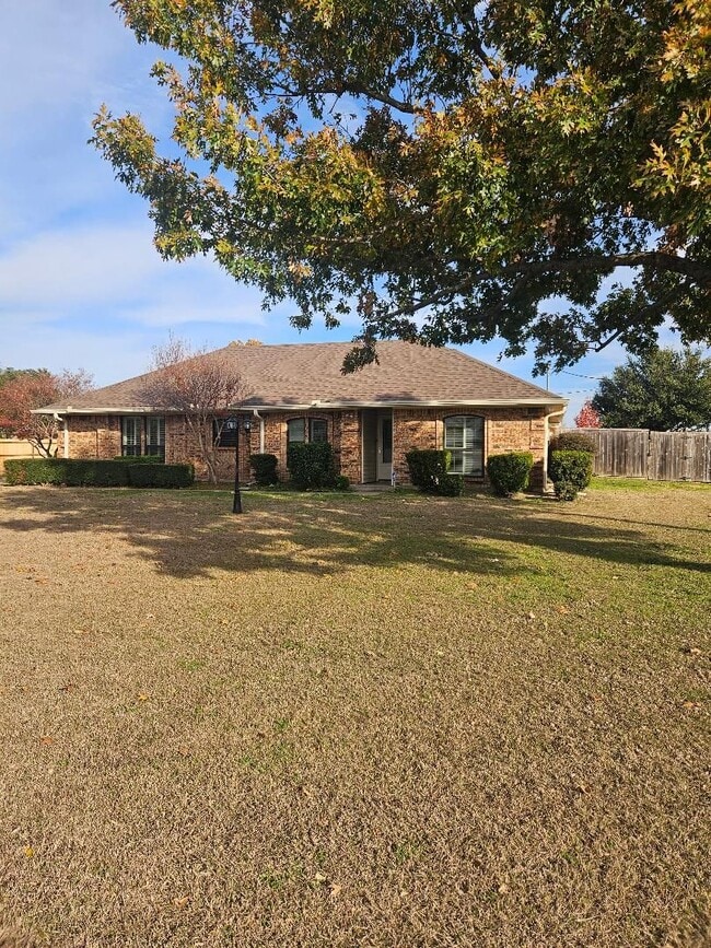 property at 500 Mustang Ct