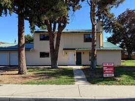 925 Gellatly St in Wenatchee, WA - Building Photo