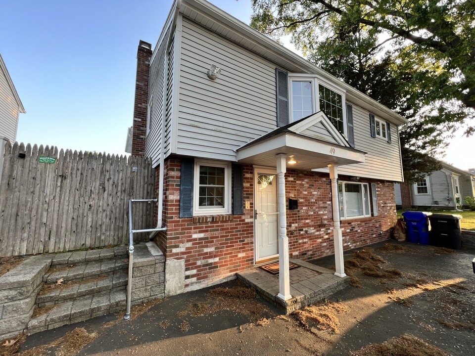 49 Ramsay St, Unit 2 in Riverside, RI - Building Photo