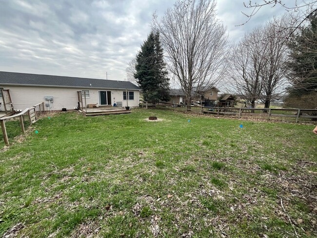 6209-6211 Hipps Hollow Rd in Eau Claire, MI - Building Photo - Building Photo