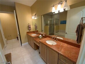 1315 Remington Way in Naples, FL - Building Photo - Building Photo