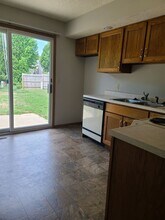 309 Wesley Ave in Savoy, IL - Building Photo - Building Photo