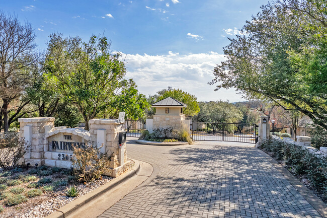 Fairways on the Fazio at Barton Creek Condos in Austin, TX - Building Photo - Building Photo