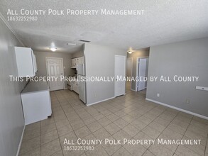 111 Hamolia Ave in Polk City, FL - Building Photo - Building Photo