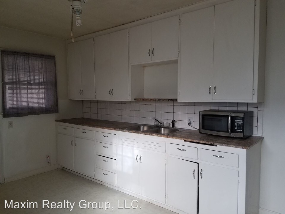 116 N 32nd Ave in Omaha, NE - Building Photo